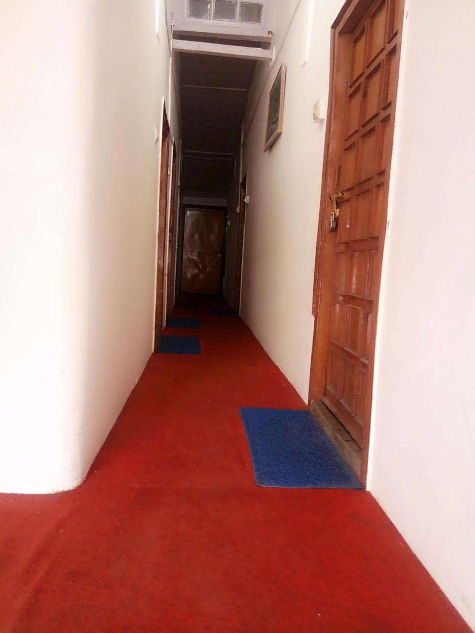 Goroomgo Luxury Stay Mall Road Nainital Esterno foto